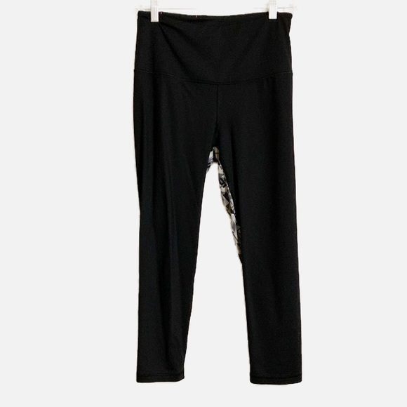 Victoria’s Secret VSX Sport- The Ultimate Tight Black Gray Printed Leggings. - Picture 1 of 7